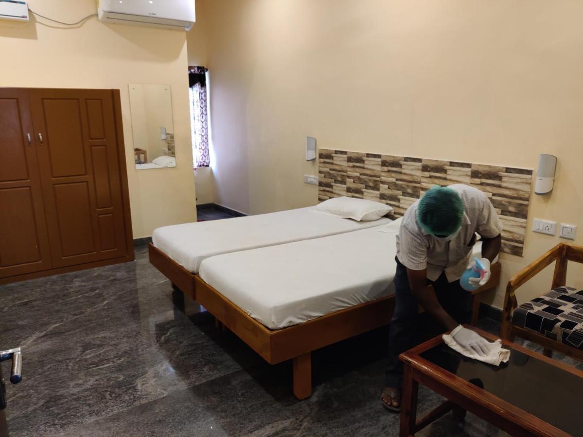 Hotel Wins Канякумари Екстериор снимка